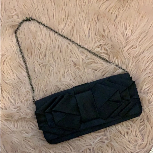 Sondra Roberts black bow clutch - Picture 6 of 6